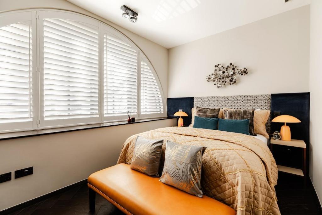 Shh! Oxford St Dream-Come-True Fam Design Hot Spot ลอนดอน ภายนอก รูปภาพ